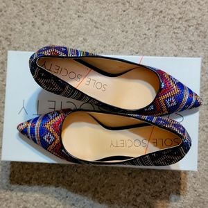 FINAL PRICE ! GET IT NOW! Azteca Patterned Kitten Heels